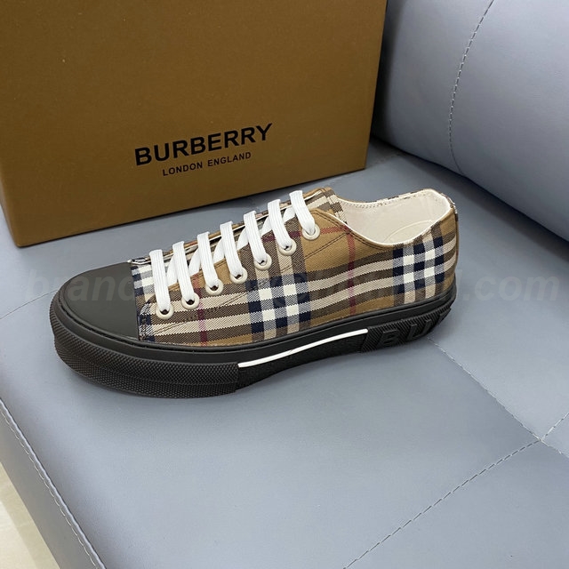 Burberry Men's Shoes 221